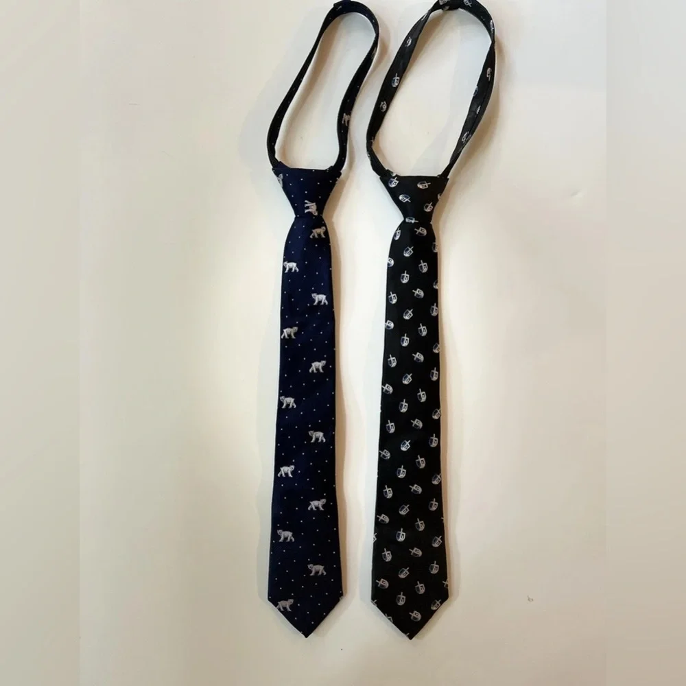NWT YOUTH Nordstrom LOT OF 2 :100% Silk Zipper Neck Ties Polar Bears Shield